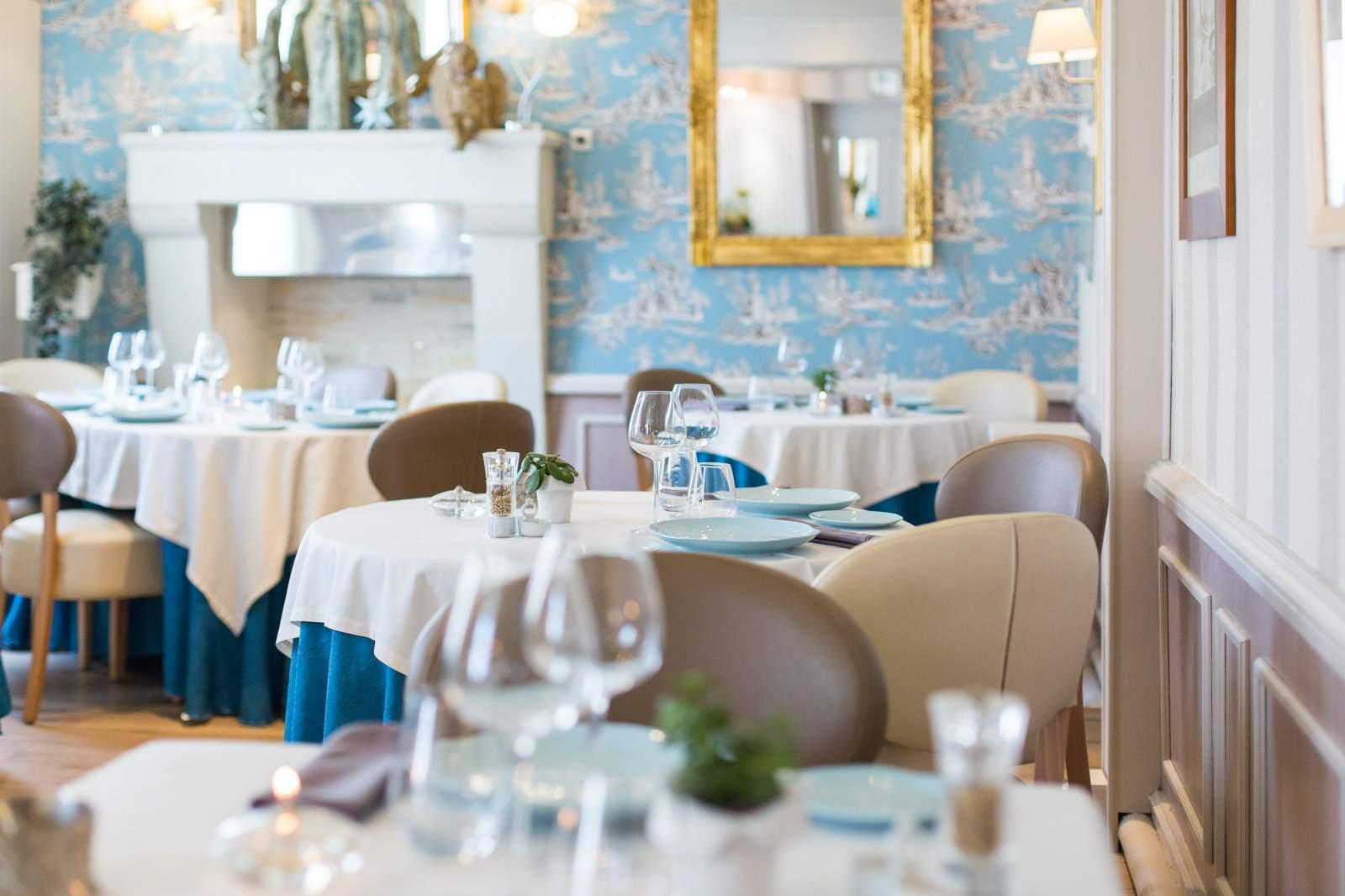 Logis Hotels Restaurant La Mere Hamard Semblançay 외부 사진