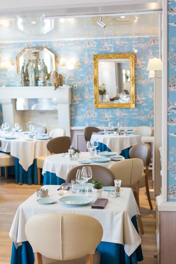 Logis Hotels Restaurant La Mere Hamard Semblançay 외부 사진