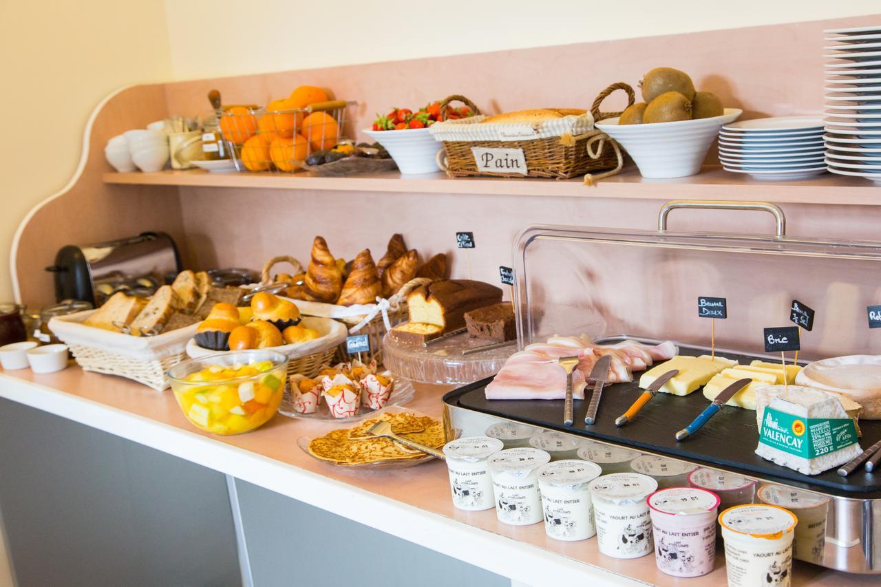 Logis Hotels Restaurant La Mere Hamard Semblançay 외부 사진