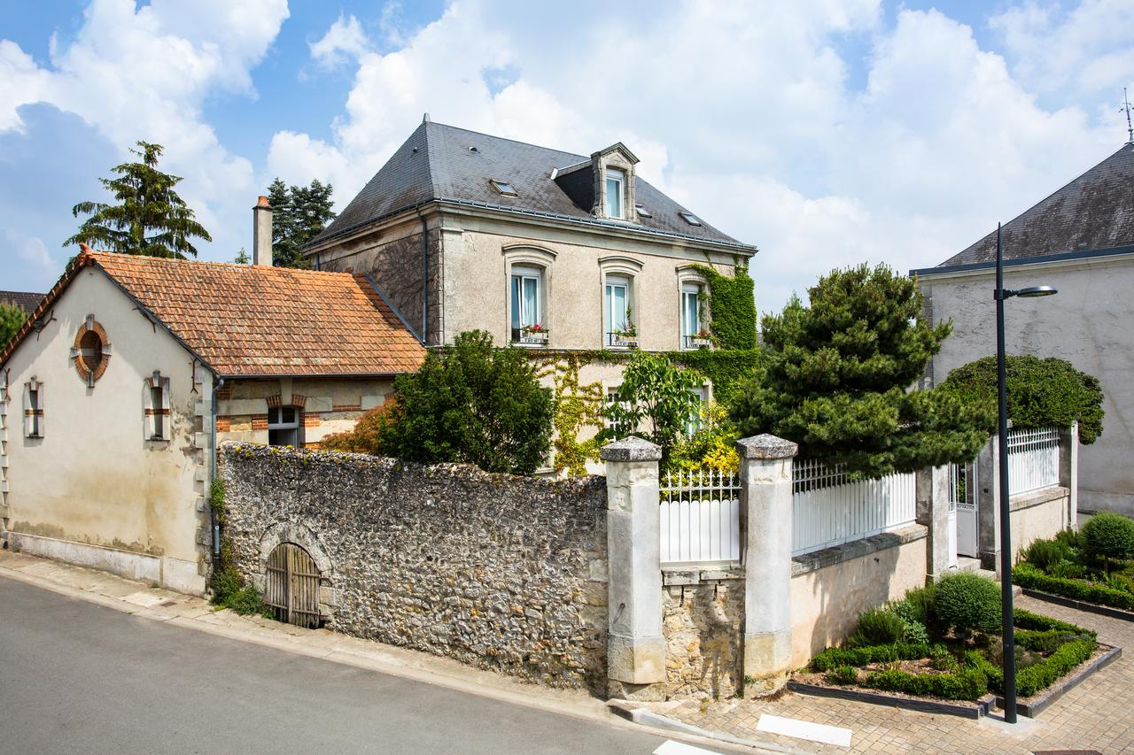 Logis Hotels Restaurant La Mere Hamard Semblançay 외부 사진